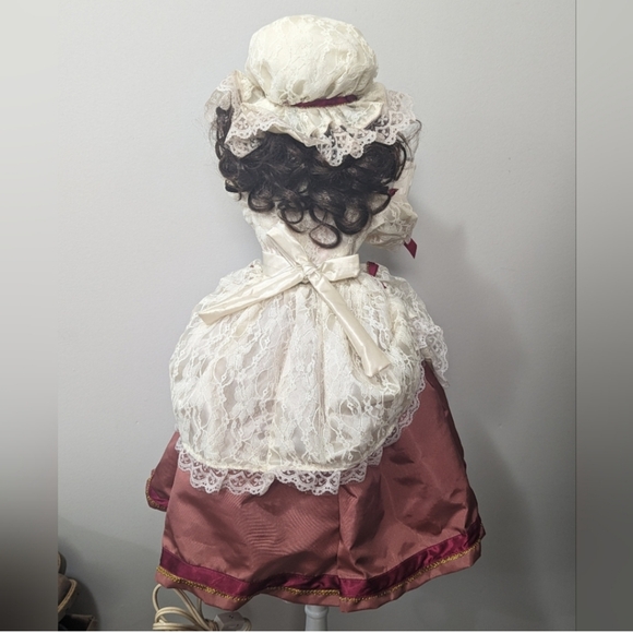 RALPH LAUREN CHRISTMAS STYLE Animated Victorian Caroler Vintage - Picture 13 of 17